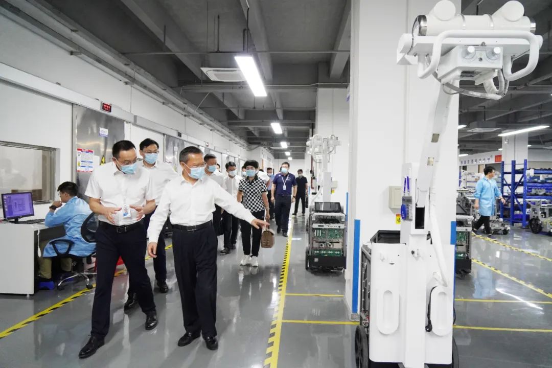 7月11日贵州省委常委胡忠雄率队赴深圳市考察宝润 7月11日贵州省委常委胡忠雄率队赴深圳市考察宝润